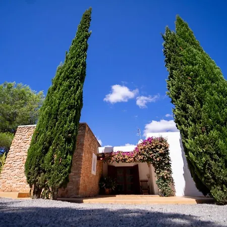 Tegui Is A Luxury Close To San Rafael And 10 Min Drive To Ibiza Town And San Antonio *